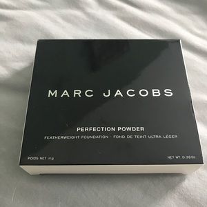 Marc Jacobs powder